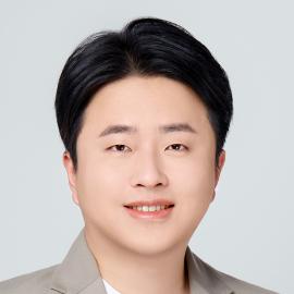 Zhihan Liu